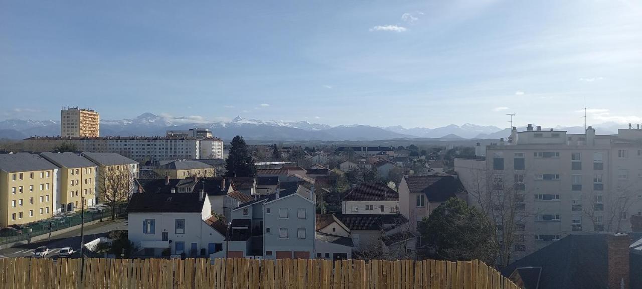 Le Belvedere Dernier Etage Avec Terrasse Wifi Fibre Lägenhet Tarbes Exteriör bild